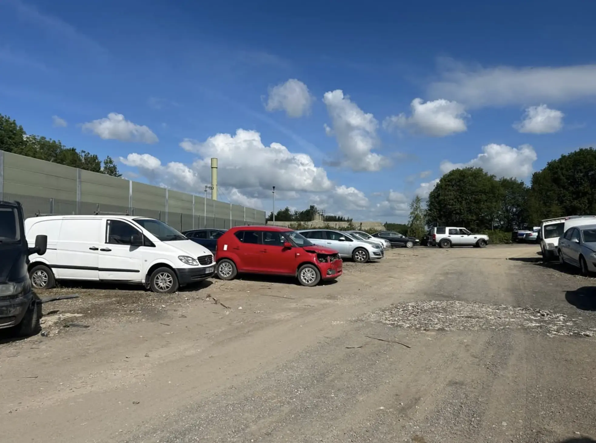 Harry Crowder | Is car removal available on weekends in Melbourne? car wreckers Melbourne