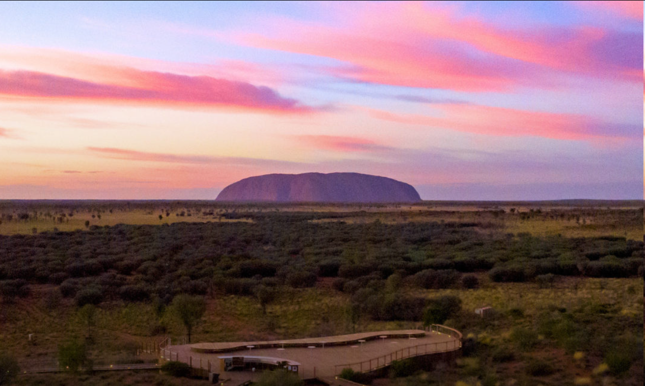 Discover the Majestic Uluru: A Fascinating 2-Day Tour Experience